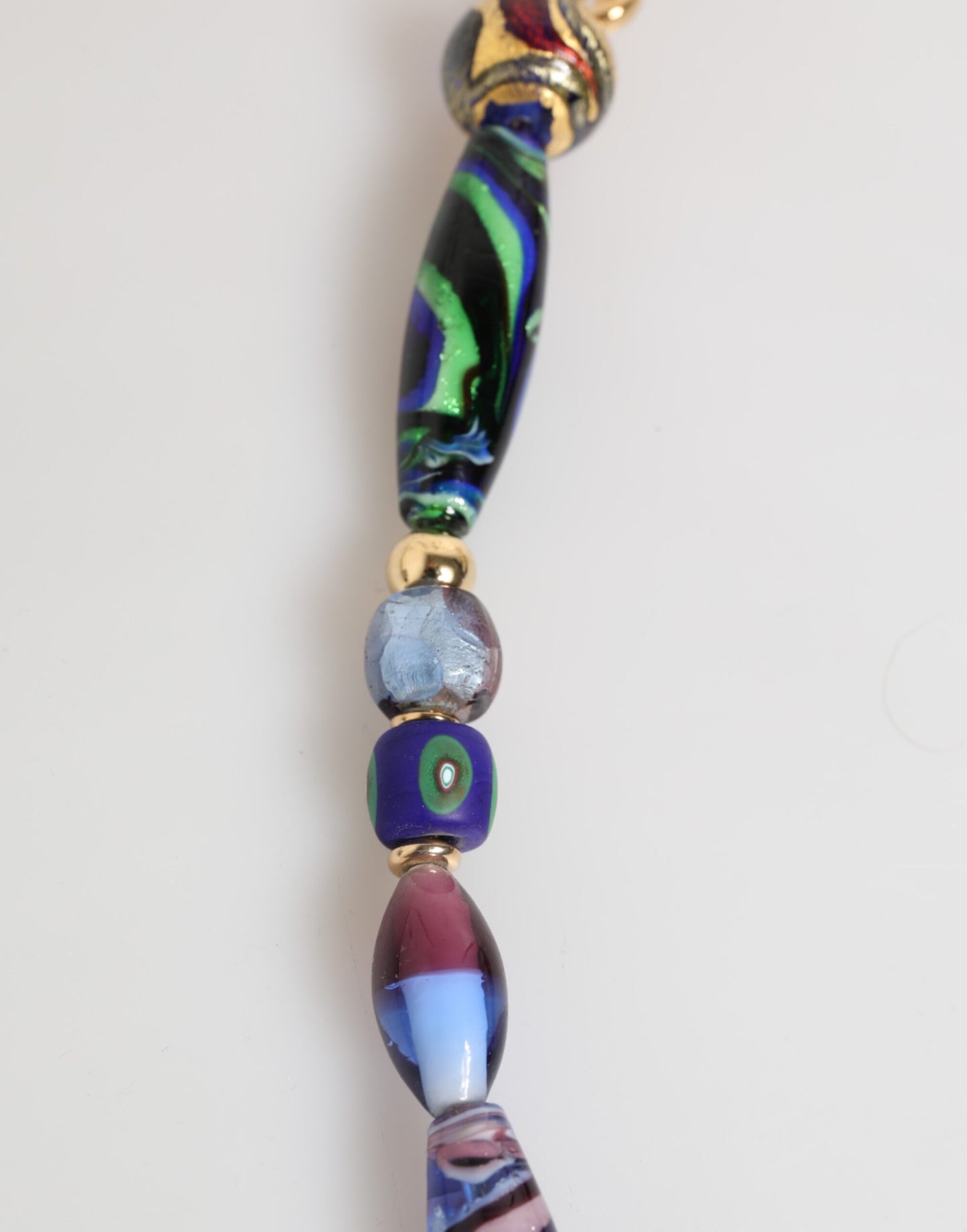 Dolce &amp; Gabbana Halskette mit mehrfarbigen Muranoglasperlen und goldener Messingkette