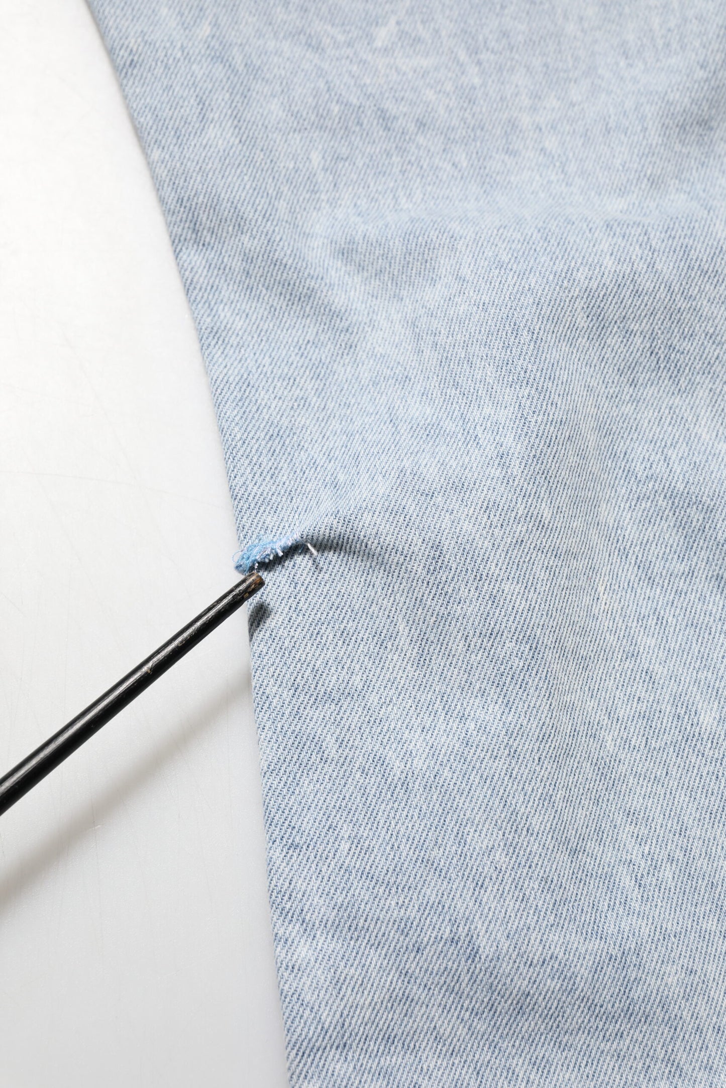 Dolce &amp; Gabbana – Hellblaue Slim-Fit-Jeans im Used-Look mit Rissen