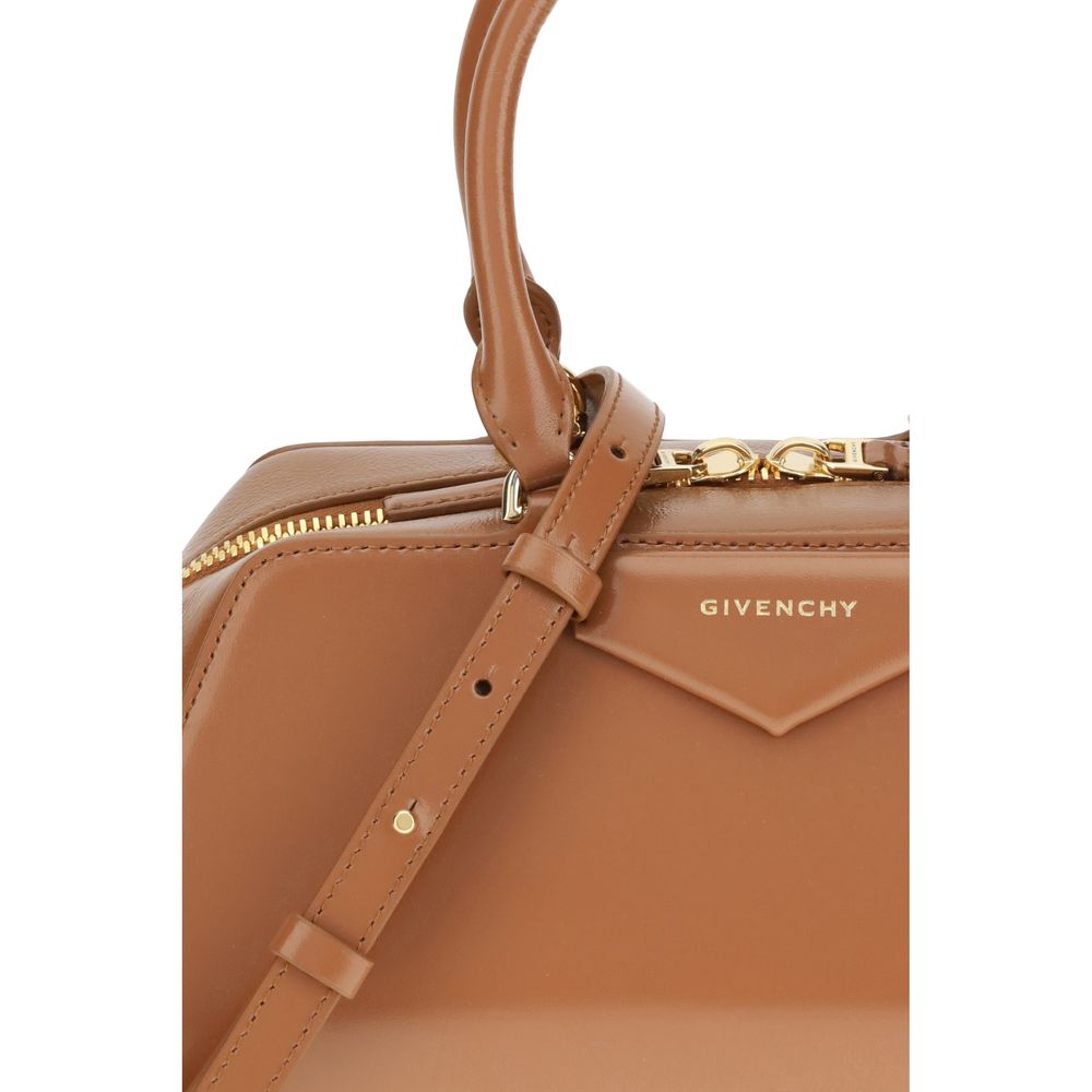 Givenchy Handtasche aus braunem Kalbsleder (Bos Taurus)