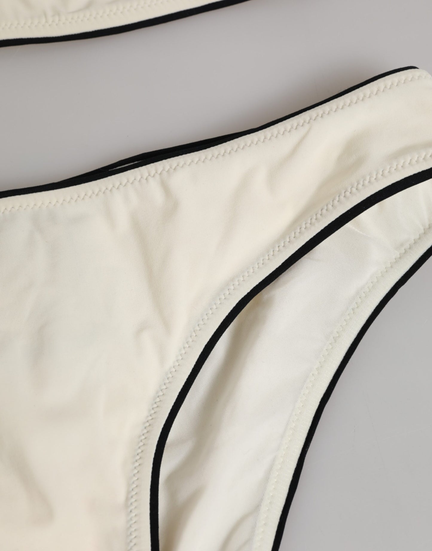 Dolce &amp; Gabbana – Beigefarbener Badeanzug mit Logo, 2-teilig, Oberteil und Unterteil