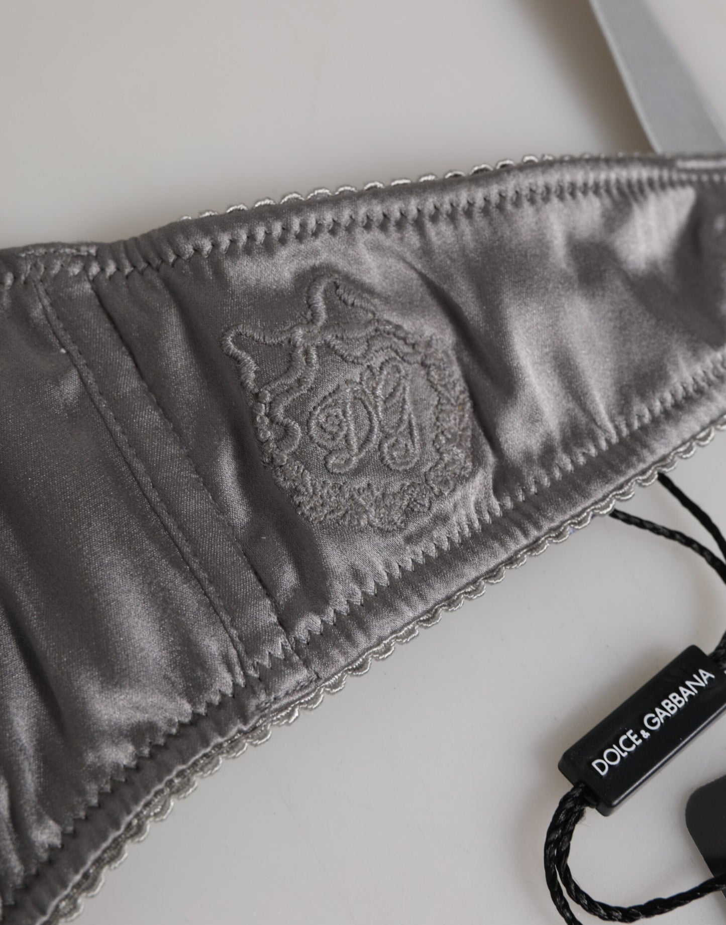 Dolce &amp; Gabbana Graue Balconette-BH-Unterwäsche aus Seide mit Bügeln