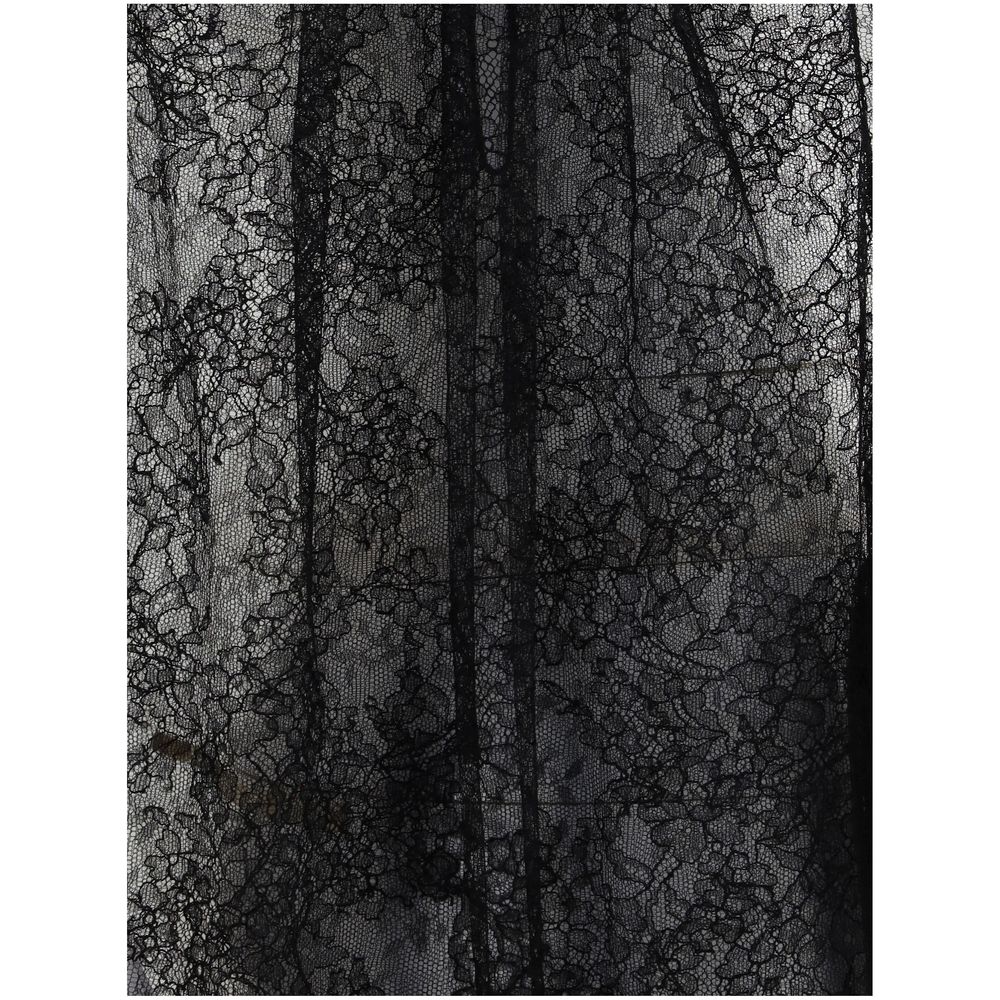 Ärmelloses schwarzes Spitzentop von Alexander McQueen