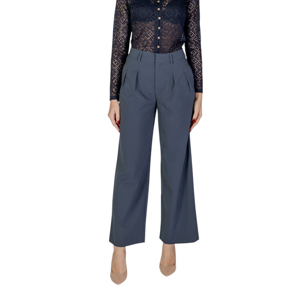 Calvin Klein Jeans – Graue Hose aus recyceltem Polyester