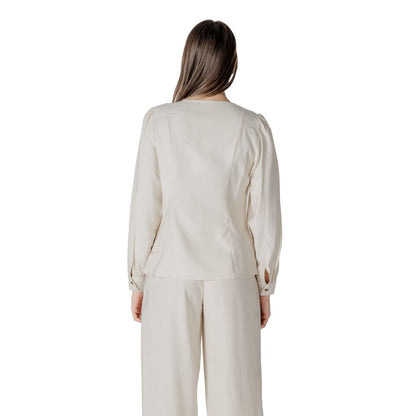 Vila Clothes – Cremefarbenes Viskose-Top