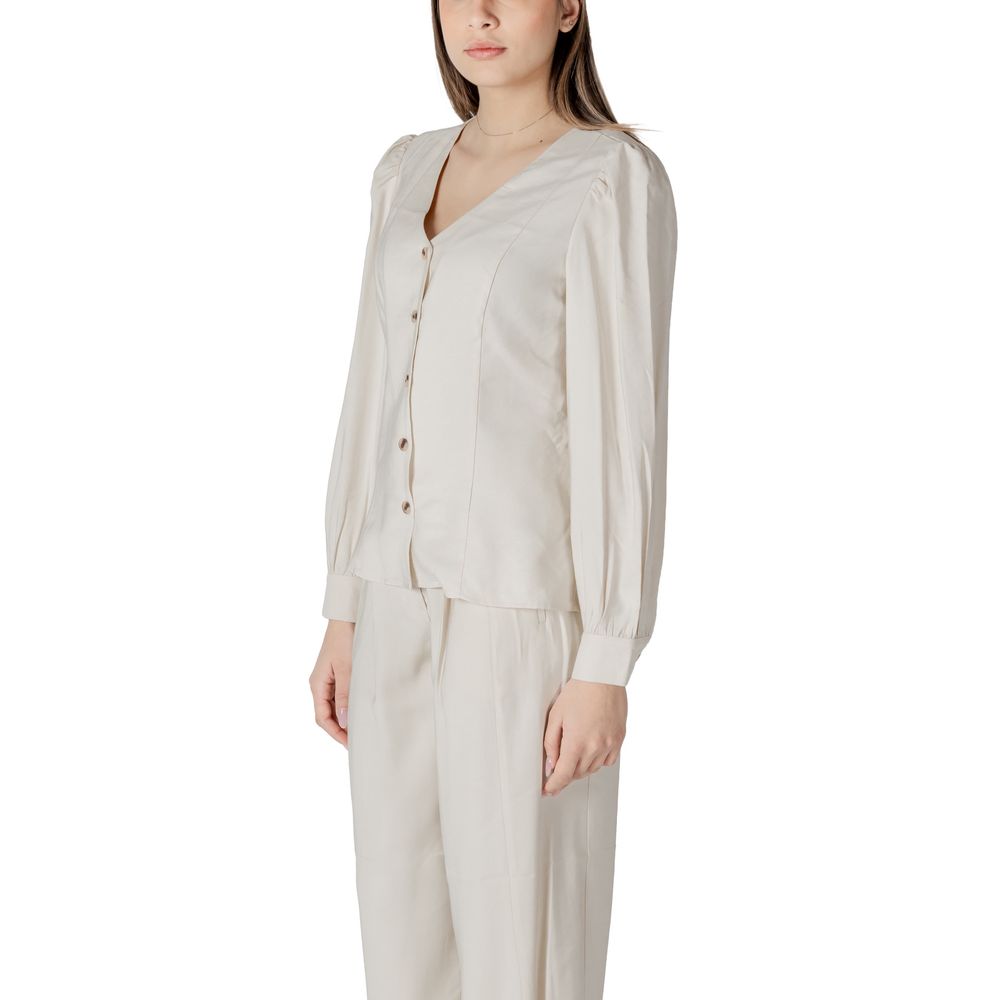 Vila Clothes – Cremefarbenes Viskose-Top