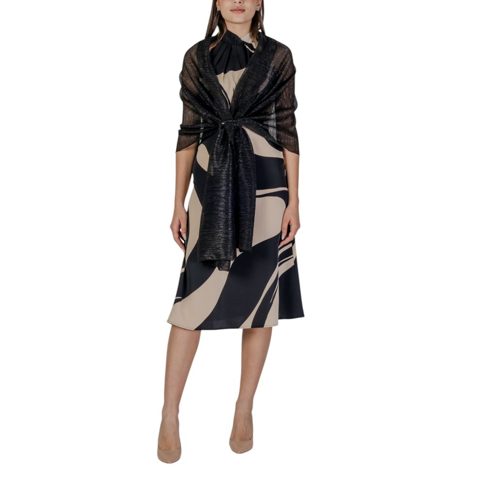 وشاح بوليستر أسود من ريناشيمنتو