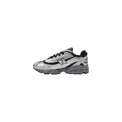 New Balance silberfarbene Synthetik-Sneaker für sportliche Aktivitäten