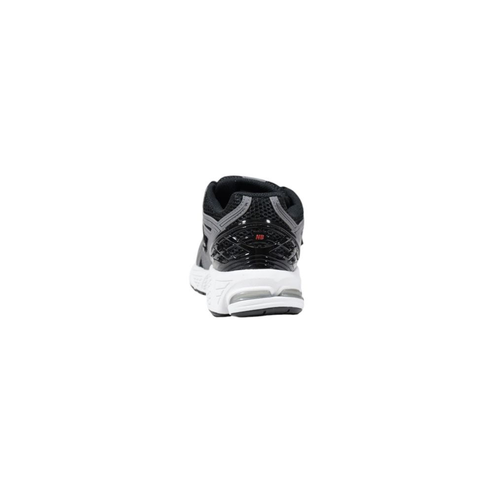 New Balance – Schwarzer Synthetik-Sneaker