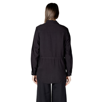 Only – Schwarze Viskosebluse