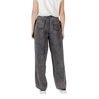 Only Schwarze Lyocell-Hose