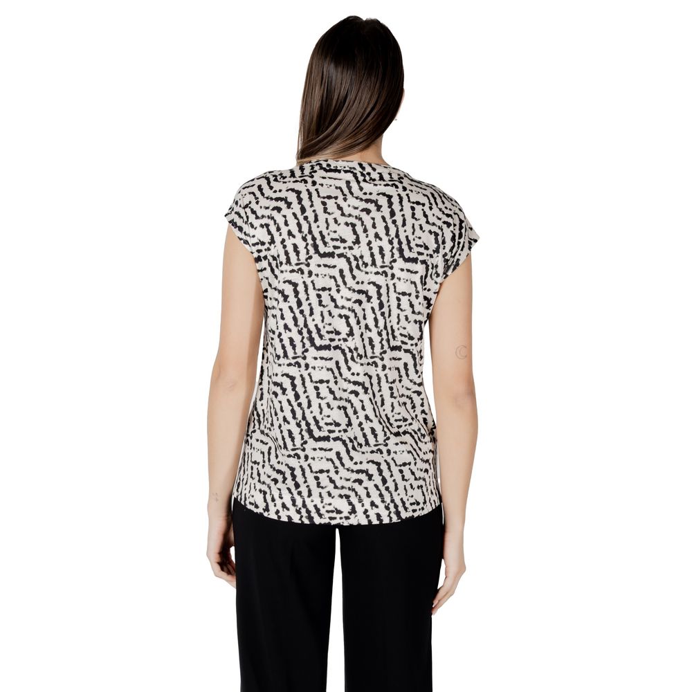 تي شيرت قطني كريمي من ستريت ون