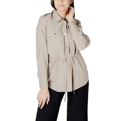 Only – Beige Viskosebluse