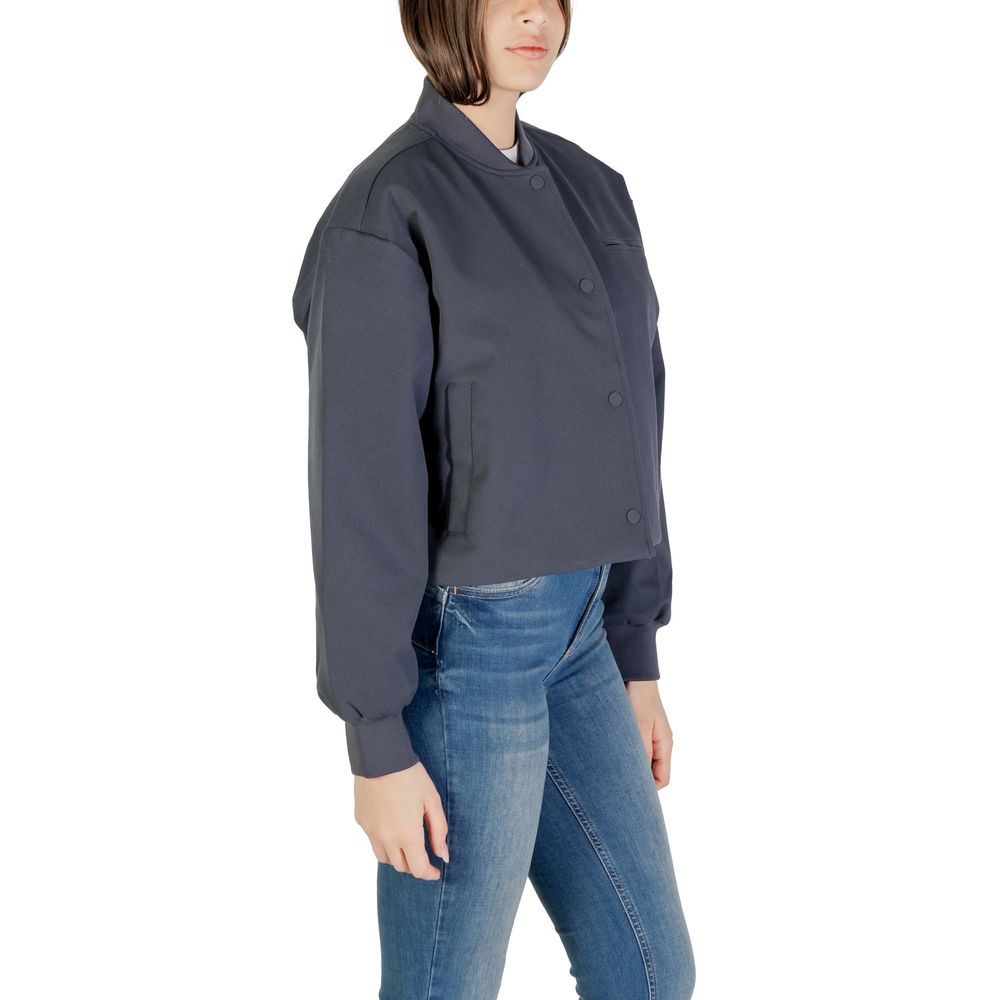 Calvin Klein Jeans – Graue Jacken und Mäntel aus recyceltem Polyester