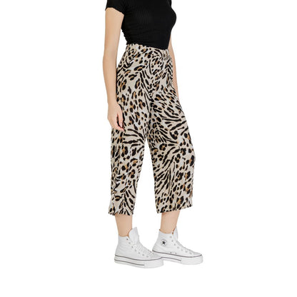 ICHI – Kurze Hose aus Viskose in Beige