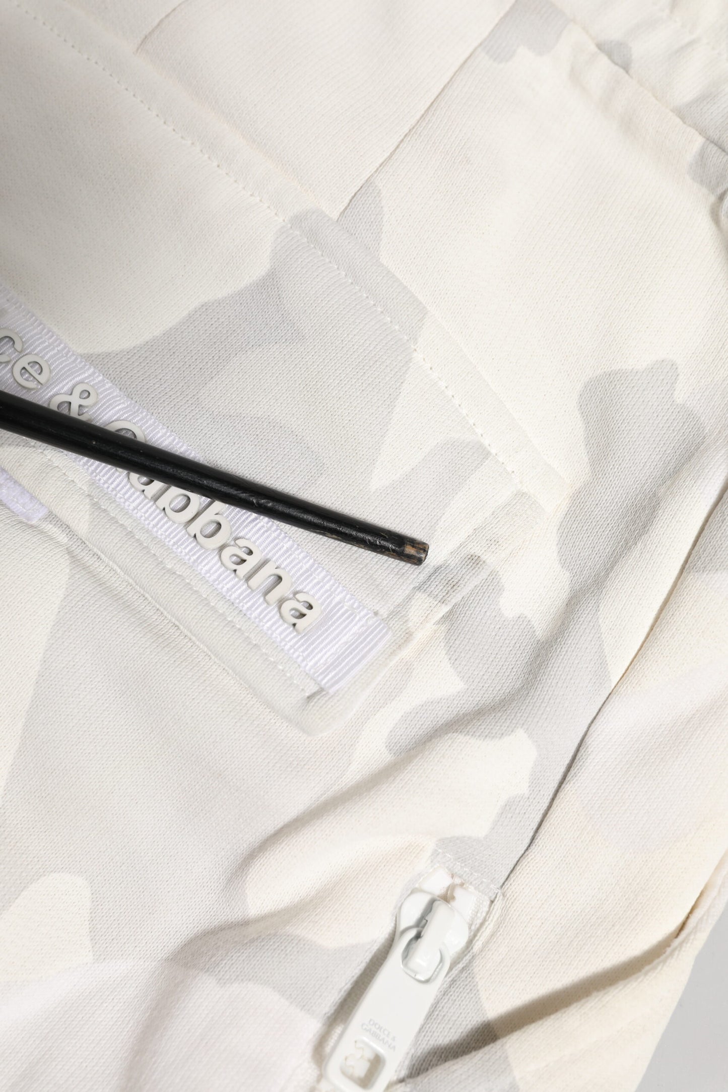 Dolce &amp; Gabbana – Weiße Cargo-Jogginghose mit Camouflage-Muster