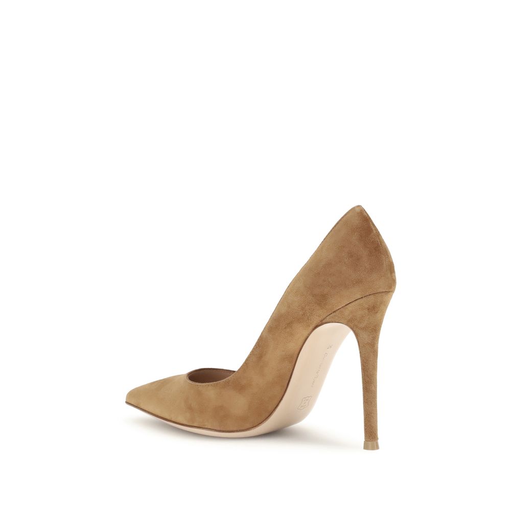 Gianvito Rossi Pumps aus beigem Leder