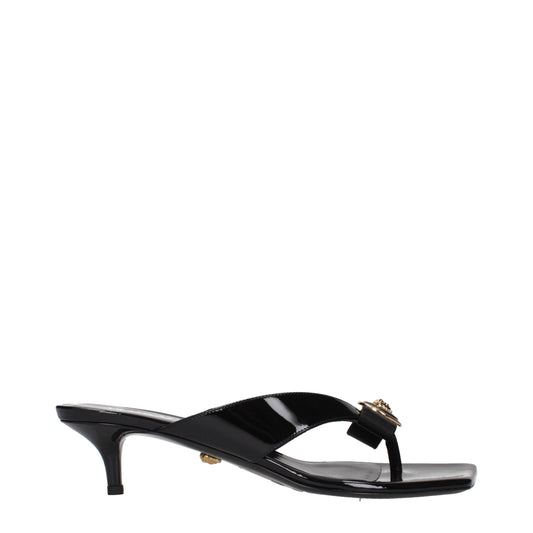 Versace Sandalen aus schwarzem Leder mit Stilettoabsatz