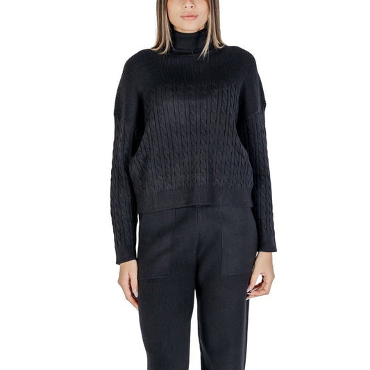 Cleré Black Viscose Turtleneck