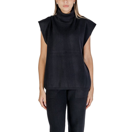 Cleré Black Viscose Turtleneck