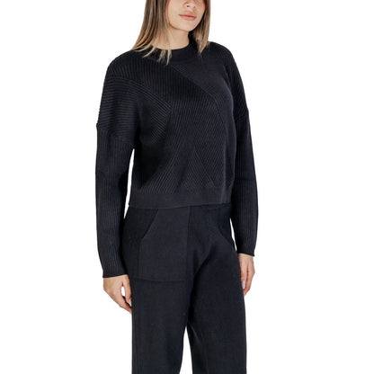 Cleré Schwarzer Viskosepullover