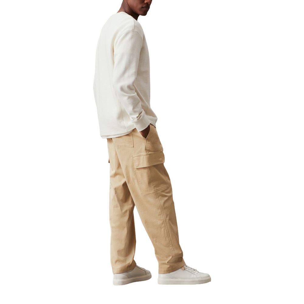 Calvin Klein Jeans – Beige Hose aus recycelter Baumwolle