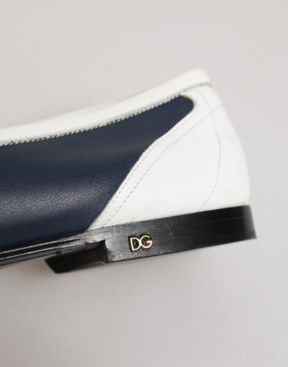 Dolce &amp; Gabbana Slipper aus Leder in Weiß und Blau Herren Formelle Schuhe
