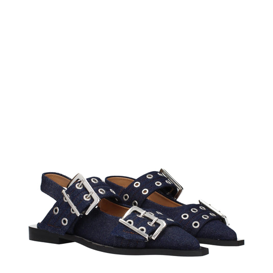 Ganni – Flache Sandalen aus blauem Stoff