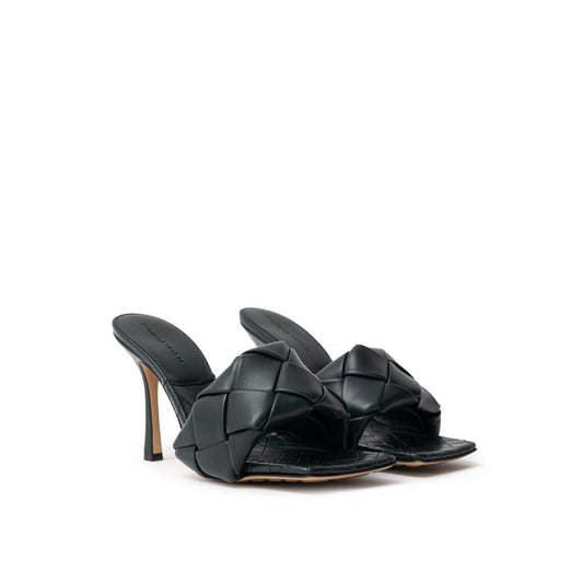 Bottega Veneta Sandalen mit Stilettoabsatz aus grünem Leder