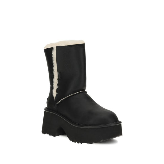 UGG Schwarze flache Lederstiefel