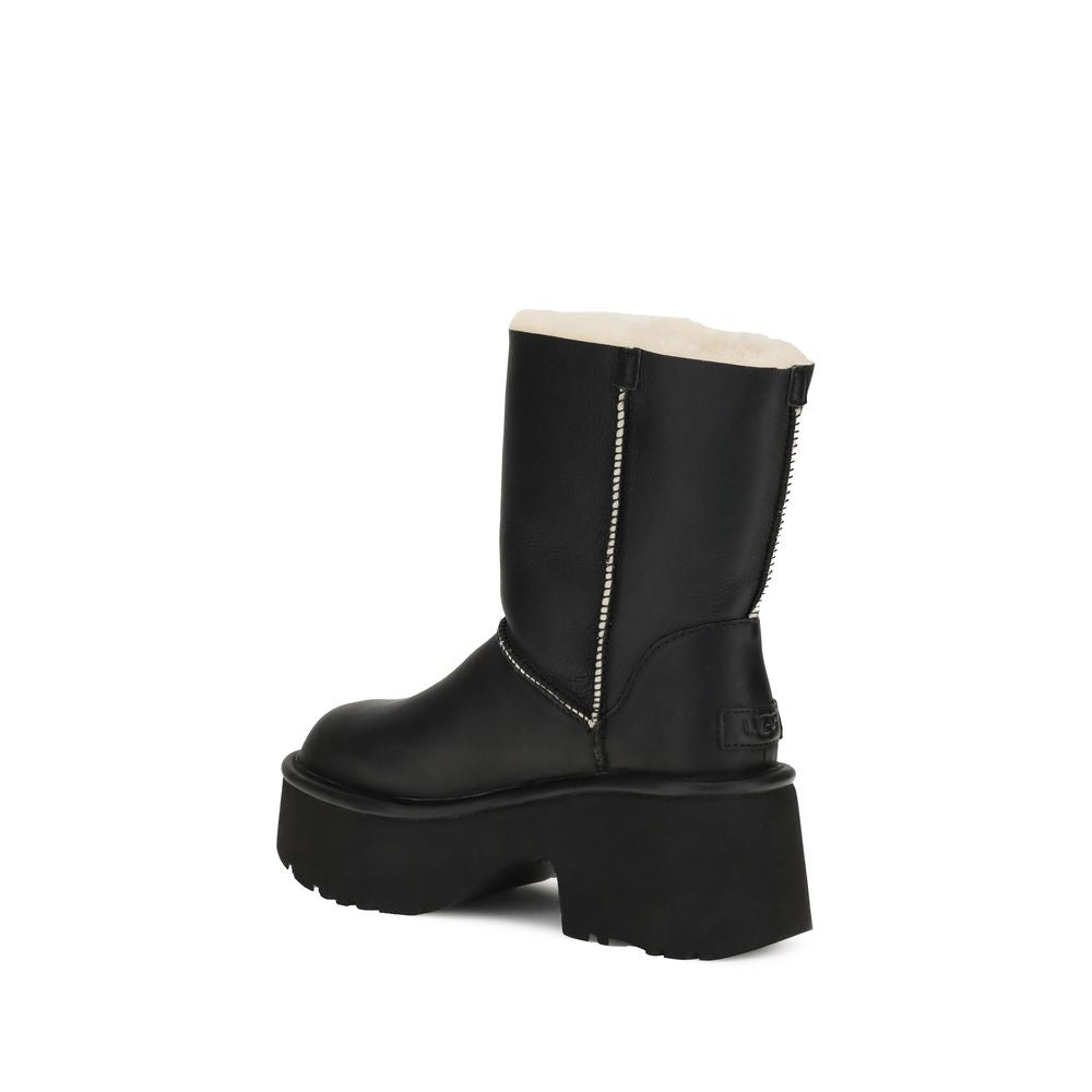 UGG Schwarze flache Lederstiefel