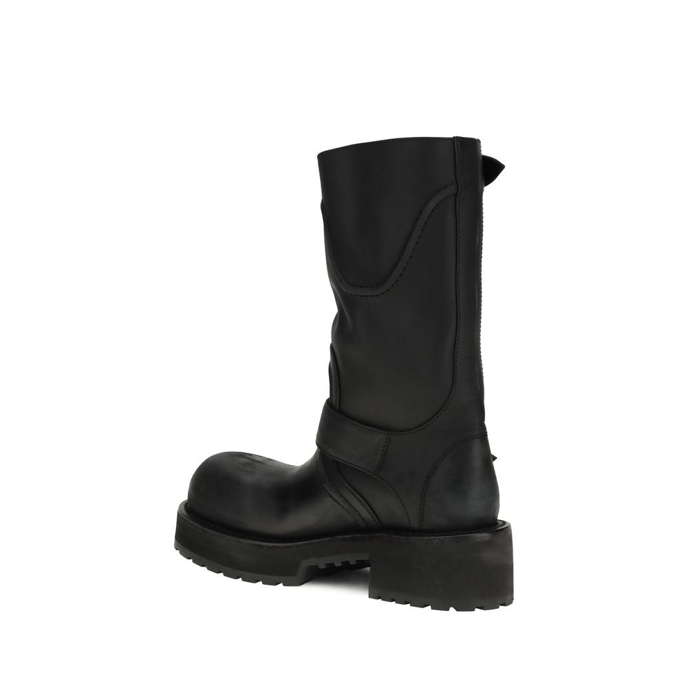 Balenciaga Schnürstiefel aus schwarzem Kalbsleder (Bos Taurus)