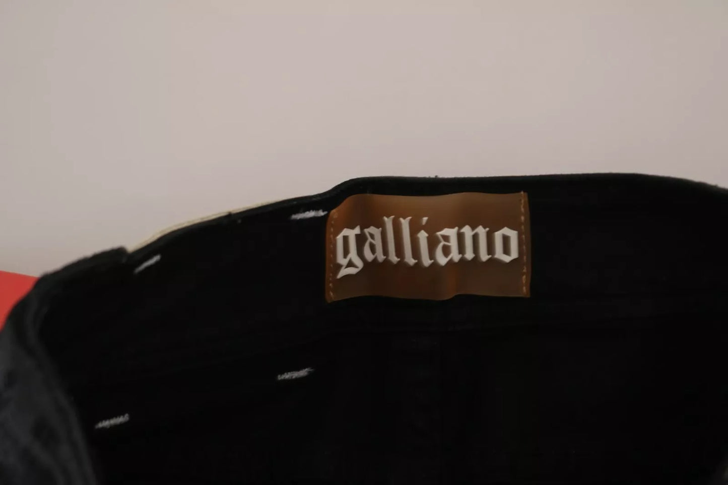 John Galliano Schwarz verwaschene Jeans mit ausgestelltem Schnitt und hoher Taille