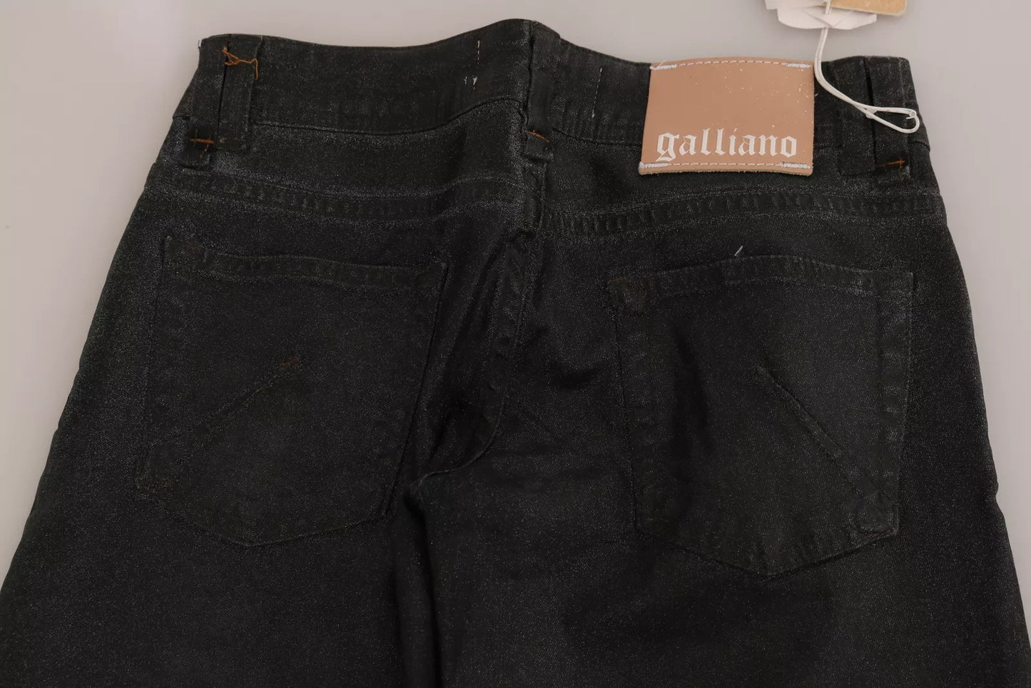 John Galliano – Schwarze, verwaschene Jeanshose mit niedriger Taille und normalem Bein