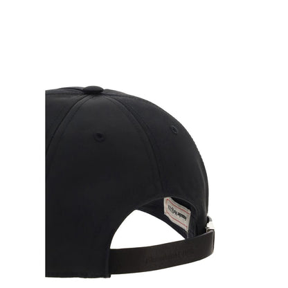 Alexander McQueen Hut