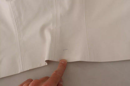 PINKO Weiße, kurze Bluse mit eckigem Ausschnitt und Knopfleiste