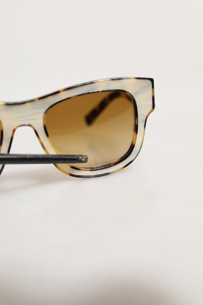 Dolce &amp; Gabbana DG4379F Sonnenbrille aus Acetat mit Farbverlauf in Schildpattoptik in Weiß