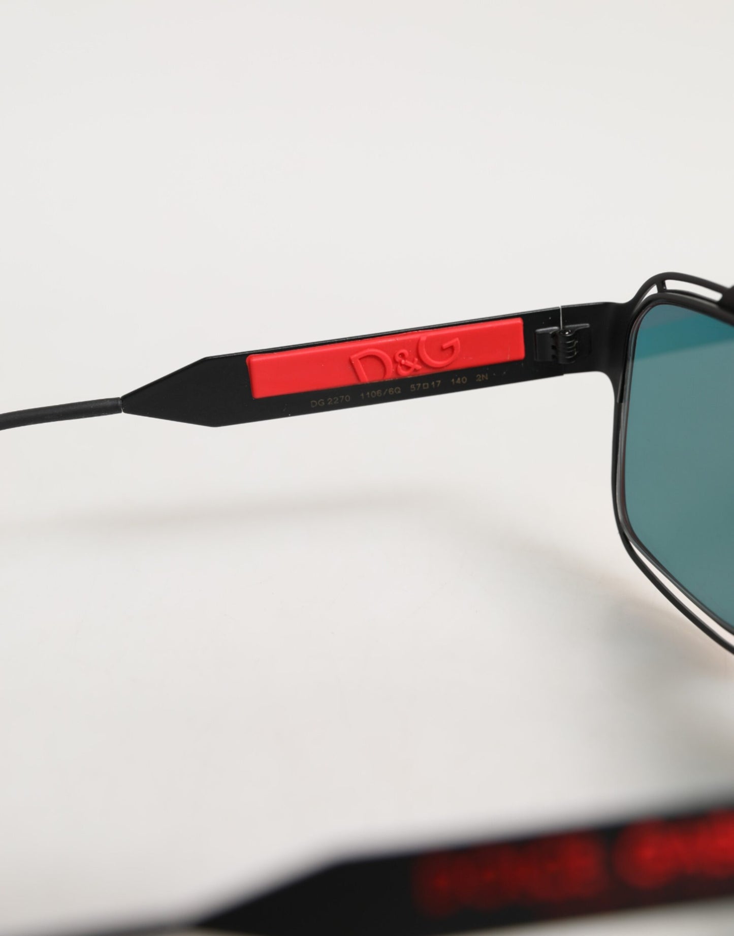 Dolce &amp; Gabbana – Sonnenbrille mit Pilotengestell aus schwarzem Metall