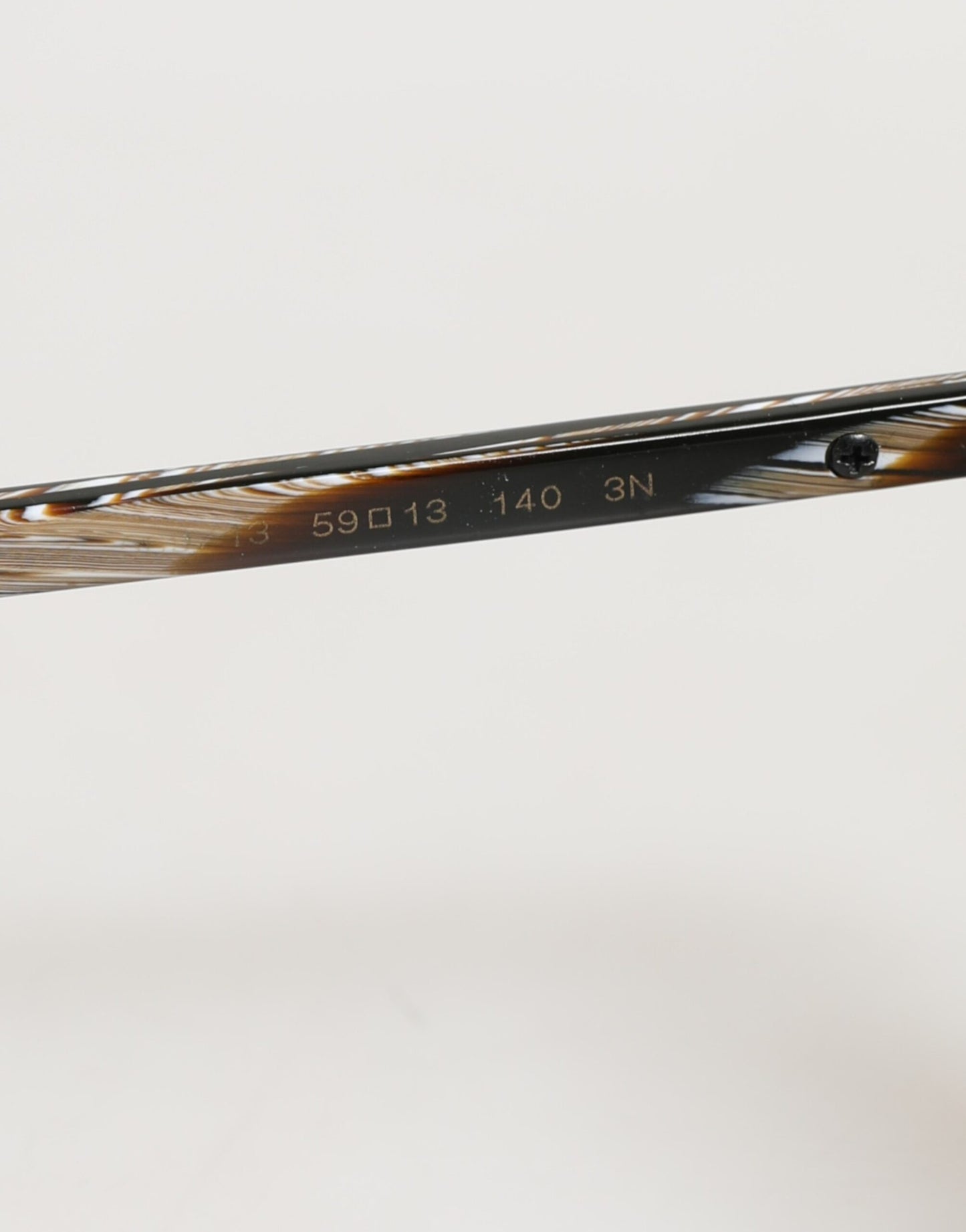 Dolce &amp; Gabbana – Modifizierte Pilotensonnenbrille aus gestreiftem braunem Acetat mit Farbverlauf