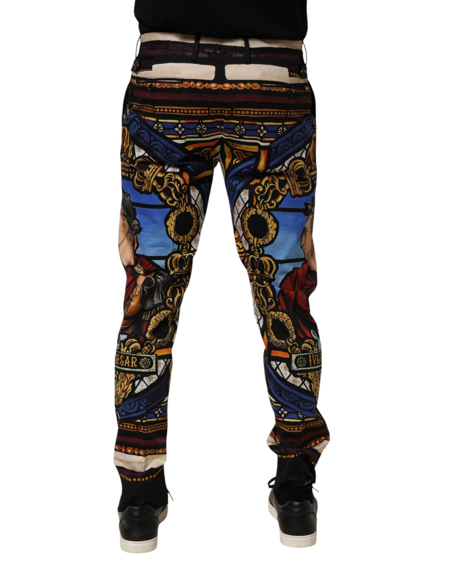 Dolce &amp; Gabbana – Mehrfarbige Karottenhose mit Julias-Ceasar-Print
