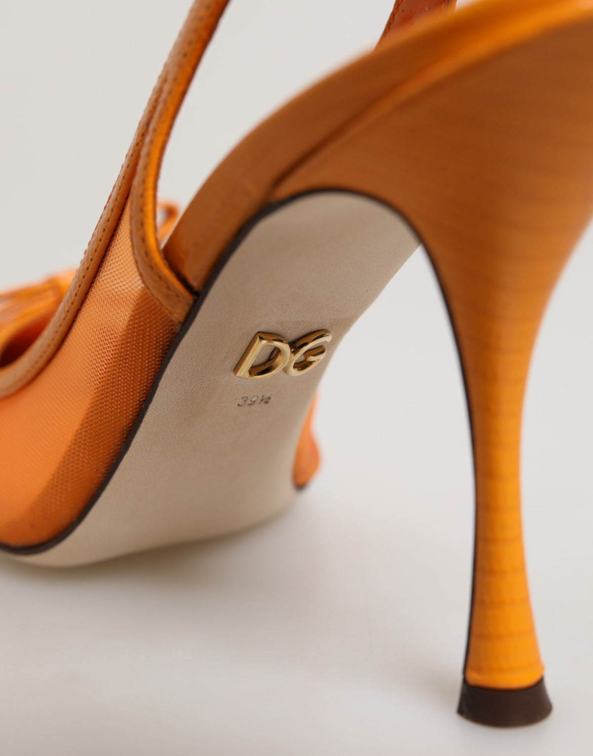 Dolce & Gabbana Orangefarbene Mesh-Heels aus Leder mit Riemchen